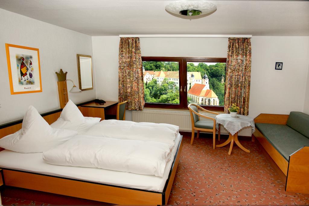Hotel Krone Haigerloch Rum bild